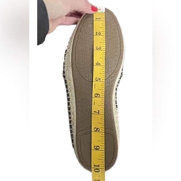 New Michael Kors Darci Black Eyelet Canvas Espadrilles Flat Shoe Slip On Sz 9.5 - Picture 11 of 13